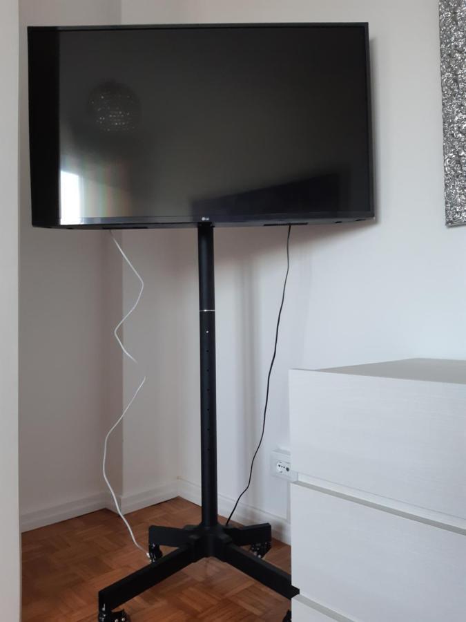 Casa Conte Apartment Pordenone Bagian luar foto
